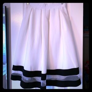 White and black skirt with tulle!